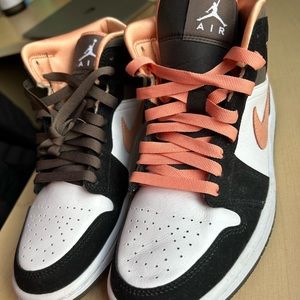 7.5 women’s peach mocha air jordan’s!